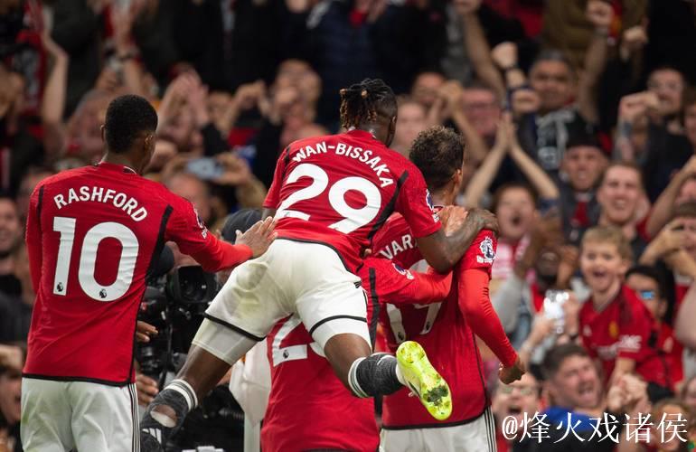 英超-费尔南德斯双响助攻芒特破门 曼联4-1大胜狼队跃居第六